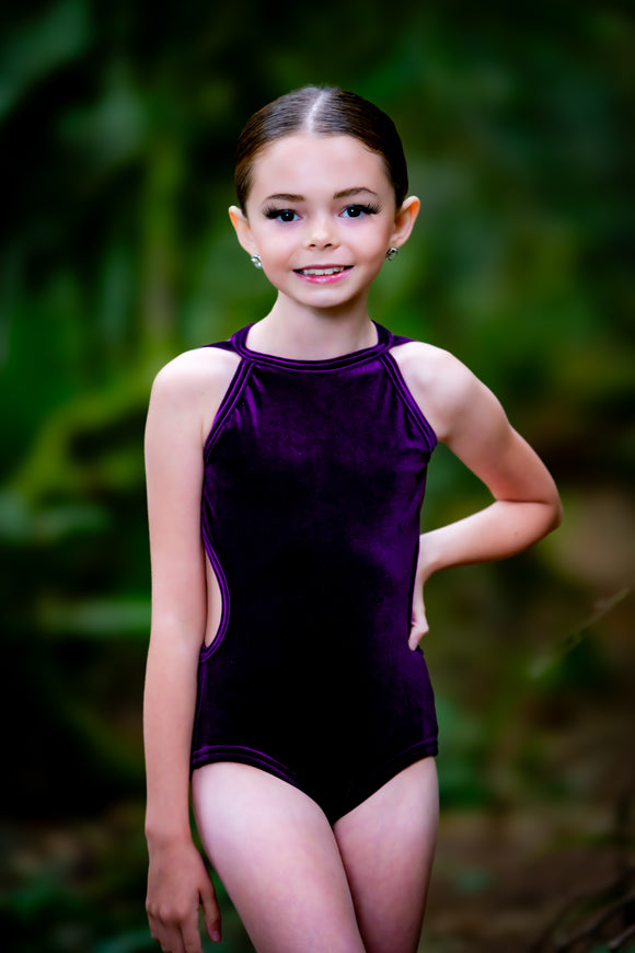 Bella Velvet Leo